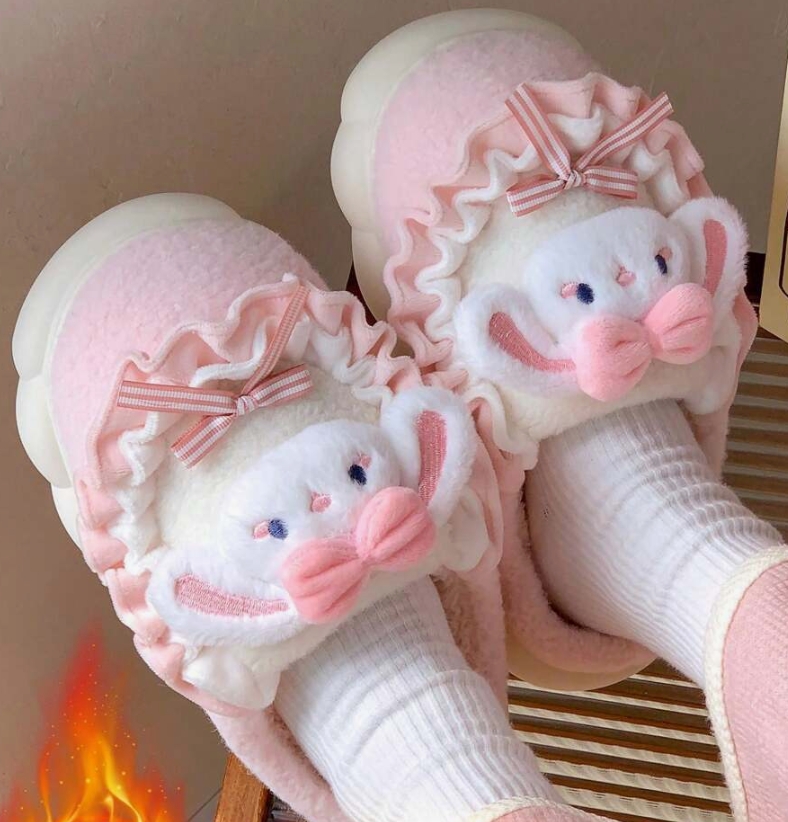 Mergaitėms žieminės šlepetės su kiškučiais. Dydis 34/35