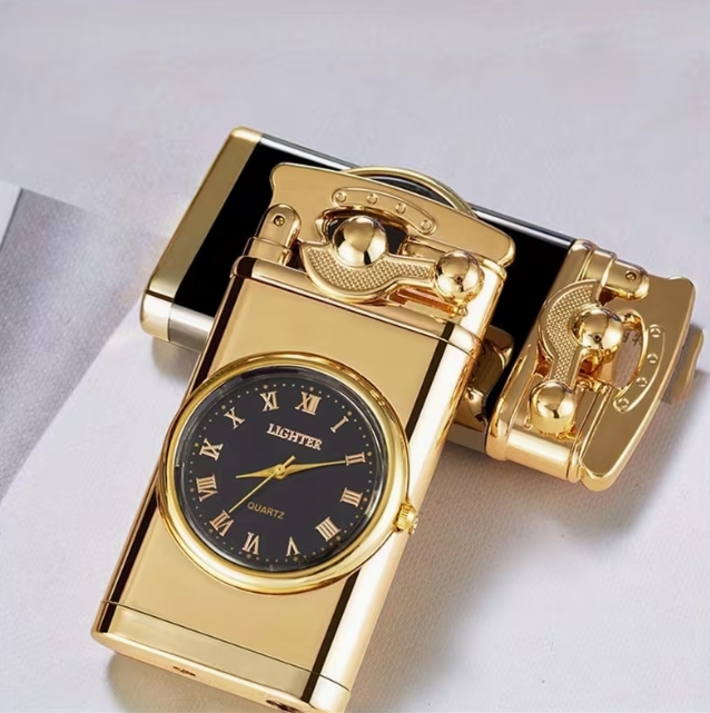 Aukso spalvos metalinis žiebtuvėlis su laikrodžiu