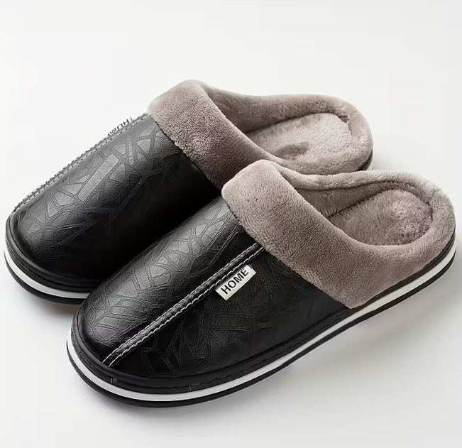 Juodos spalvos kokybiškos Žieminės vyriškos šlepetės ,dydis- 47