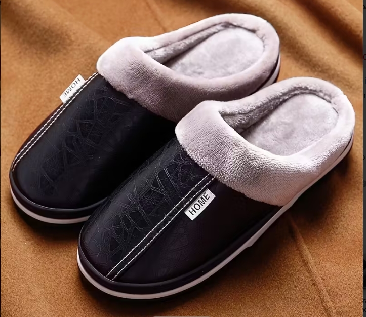 Juodos, kokybiškos šiltos vyriškos šlepetės. Dydis 45