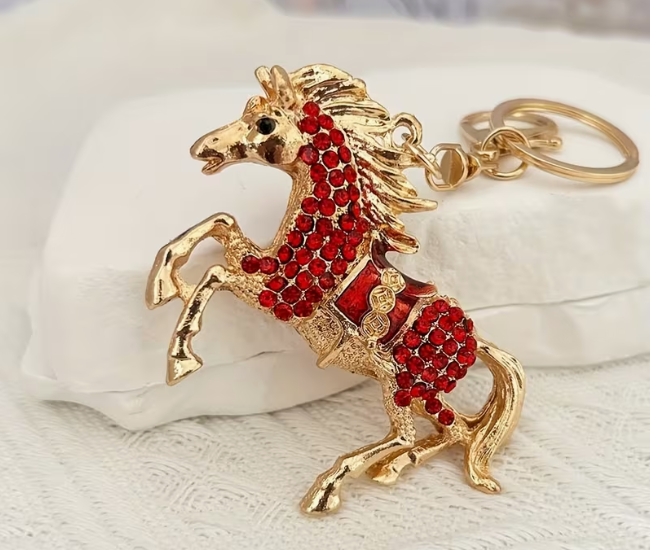 Prabangus Raktų pakabukas su Ugniniu  raudonu arkliu