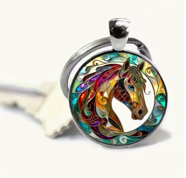 Spalvingas Raktų pakabukas su arklio galva